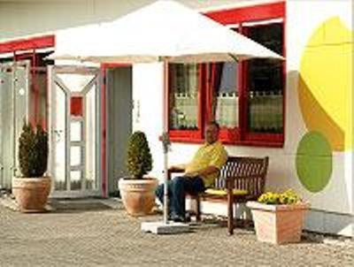Econo Motel Goelzer Buchenbeuren Exterior photo