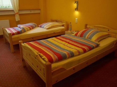 Econo Motel Goelzer Buchenbeuren Exterior photo